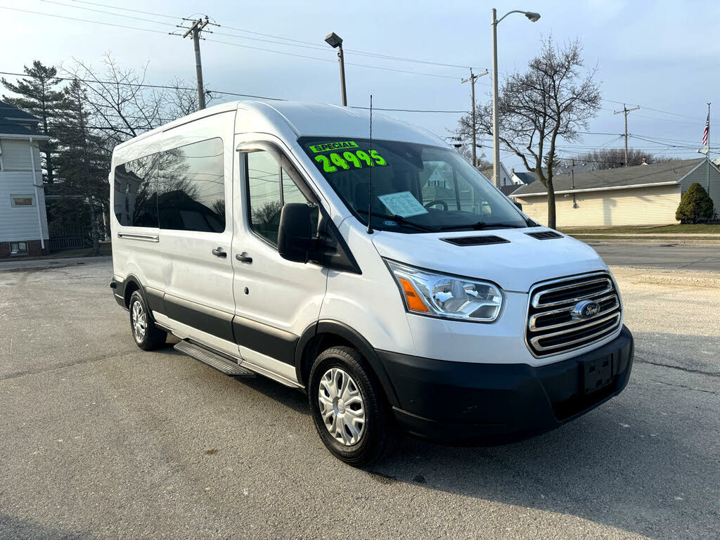 Used 10 hot sale passenger van