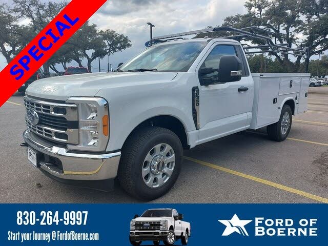 2023 Ford F-350 Super Duty Chassis XLT RWD