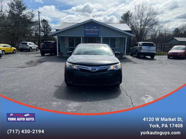 2014 Toyota Camry Hybrid LE FWD