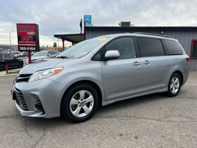 2018 toyota sienna shop le 8 passenger