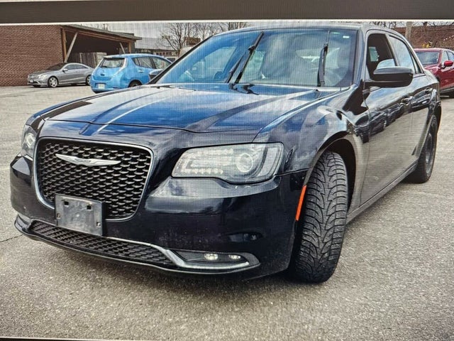2018 Chrysler 300 S RWD
