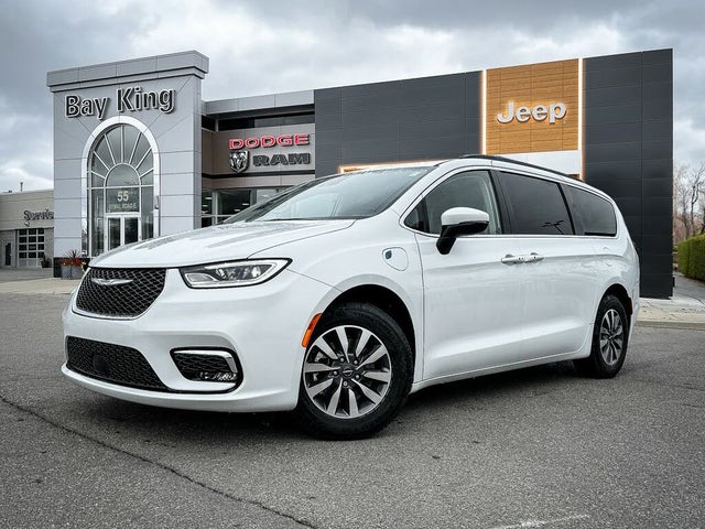 Chrysler Pacifica Hybrid Touring L FWD 2023