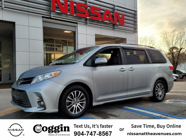 2019 Toyota Sienna XLE 7-Passenger FWD with Auto-Access Seat