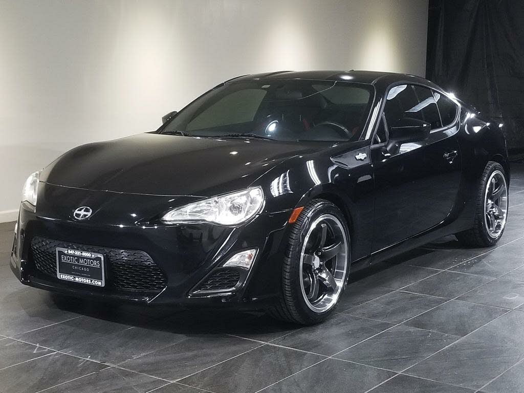 Toyota Scion FR S schwarz