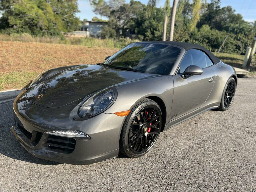 Champion Porsche  911 Carrera 4 GTS Cabriolet in Ice Grey Metallic 