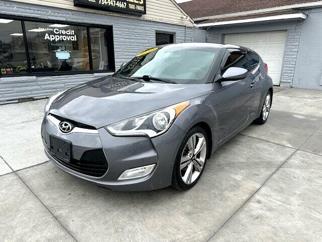 2016 Hyundai Veloster FWD with Yellow Accent Interior