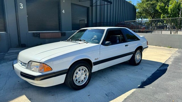 1990 Ford Mustang LX 5.0 Hatchback RWD