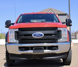 Ford F-450 Super Duty Chassis XL Crew Cab DRW 4WD
