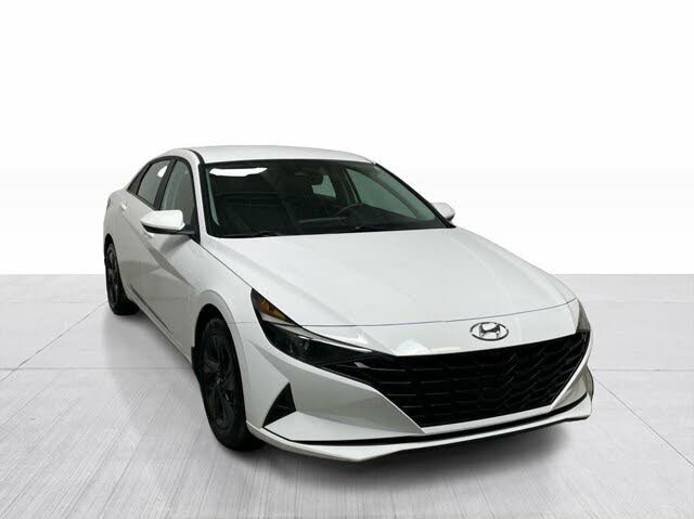 Hyundai Elantra Preferred FWD 2022