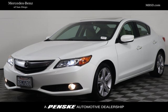 2015 Acura ILX 2.0L FWD with Technology Package