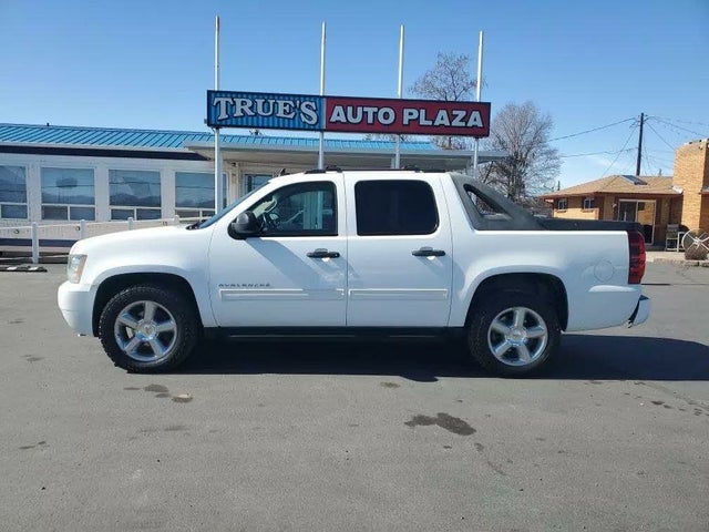 2010 Chevrolet Avalanche LS 4WD