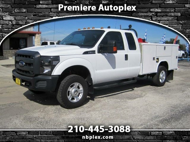 2016 Ford F-350 Super Duty Chassis XL SuperCab 4WD