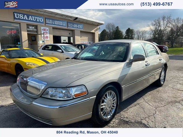 2008 Lincoln Town Car Signature Limited