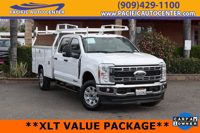 2023 Ford F-350 Super Duty Chassis XLT Crew Cab 4WD