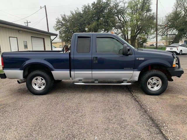 2003 Ford F-250 Super Duty Lariat Extended Cab 4WD