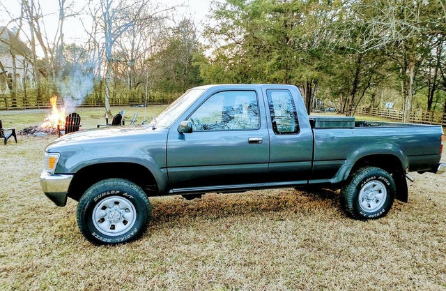 1991 Toyota Pickup 2 Dr Deluxe 4WD Extended Cab SB