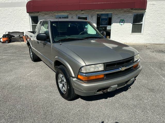 1999 Chevrolet S-10 LS Extended Cab 4WD
