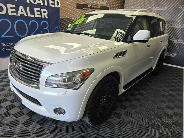 2011 INFINITI QX56 4WD with Split Bench Seat Package