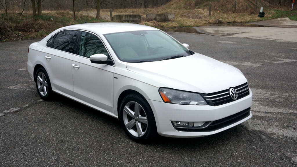 2015 Volkswagen Passat 1.8T Limited Edition FWD