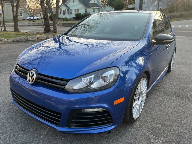 2012 Volkswagen Golf R 4-Door AWD with Sunroof and Navigation