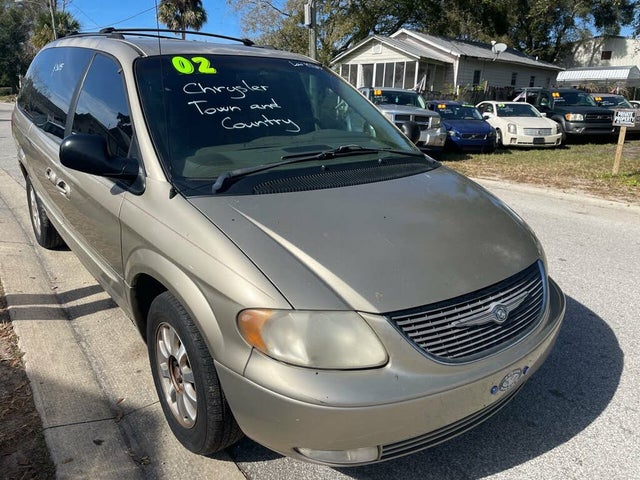 2002 Chrysler Town & Country LXi LWB FWD