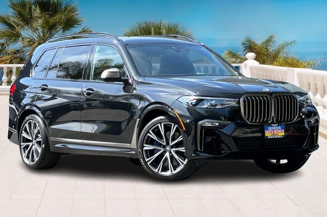 2022 BMW X7 M50i AWD
