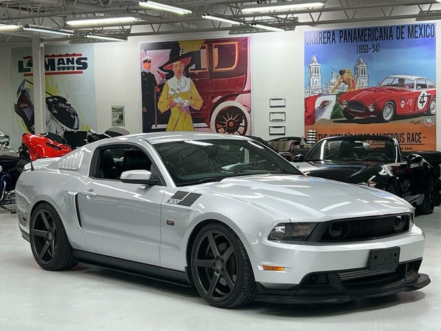 Ford Mustang GT Coupe RWD 2012