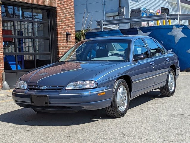 1995 Chevrolet Lumina Sedan FWD