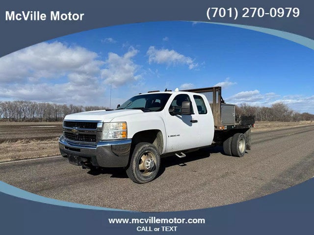 2009 Chevrolet Silverado 3500HD Chassis Work Truck Extended Cab 4WD