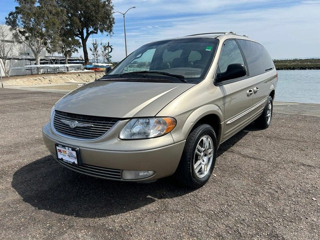 2002 Chrysler Town & Country Limited LWB AWD