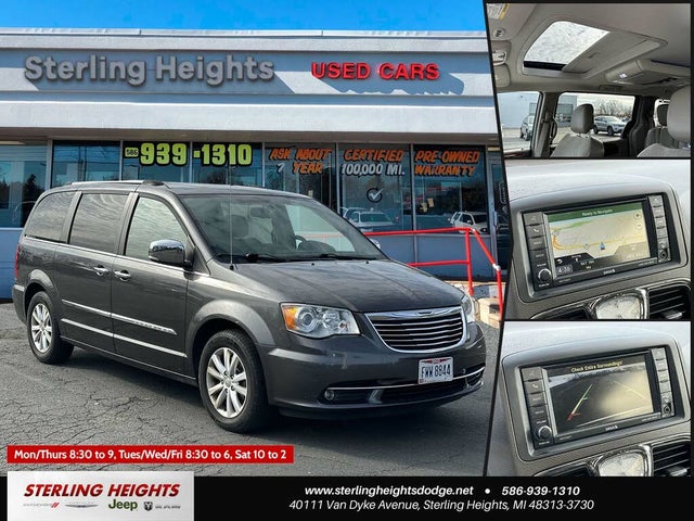 2016 Chrysler Town & Country Limited Platinum FWD