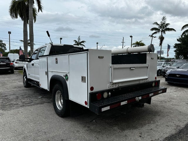 2018 Ford F-350 Super Duty Chassis XLT Crew Cab DRW 4WD