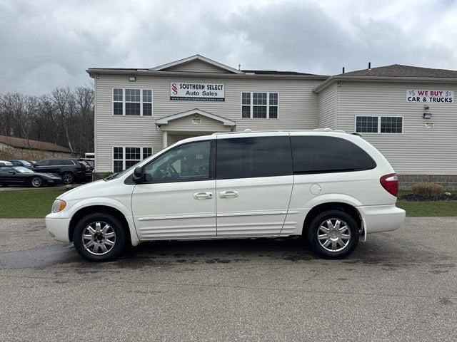 2004 Chrysler Town & Country Limited LWB FWD