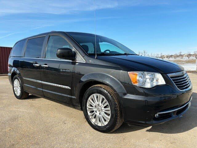 Chrysler Town & Country Limited FWD 2015