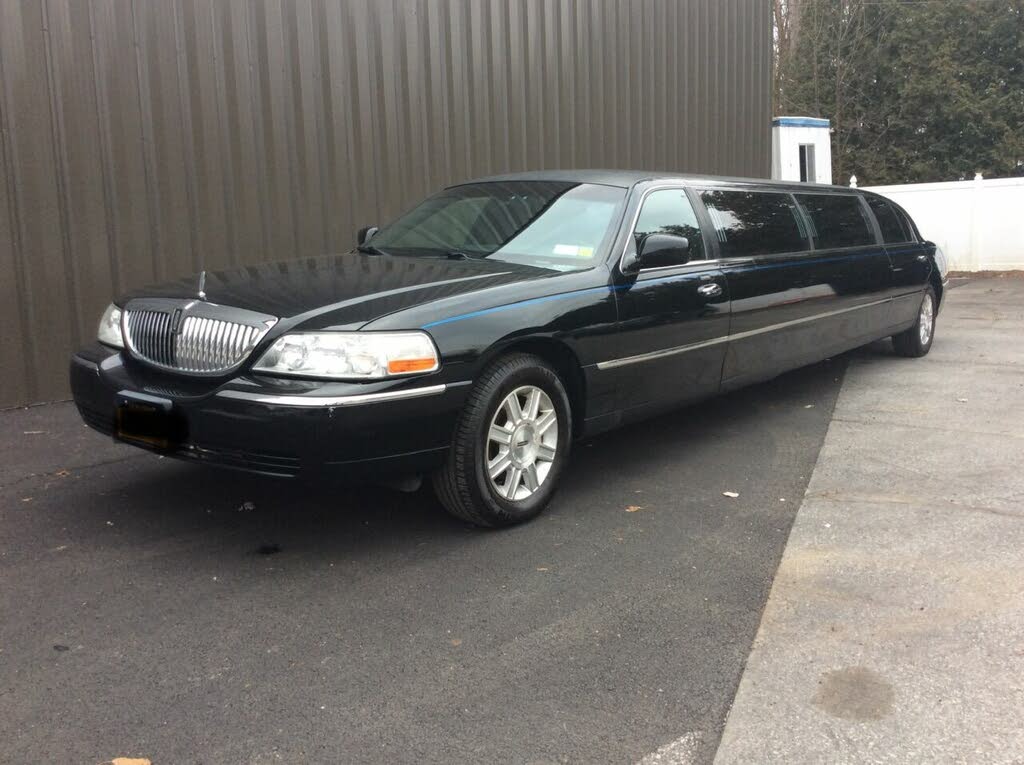 2011 Lincoln Town Car Executive