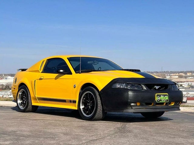 2004 Ford Mustang Mach 1 Coupe RWD