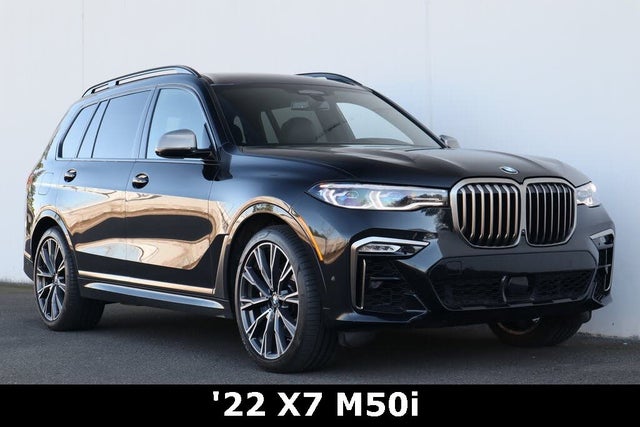 2022 BMW X7 M50i AWD
