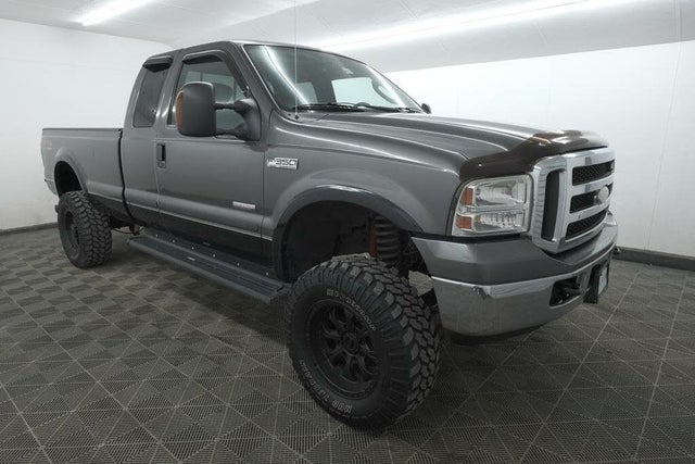 2005 Ford F-350 Super Duty XLT Extended Cab LB 4WD