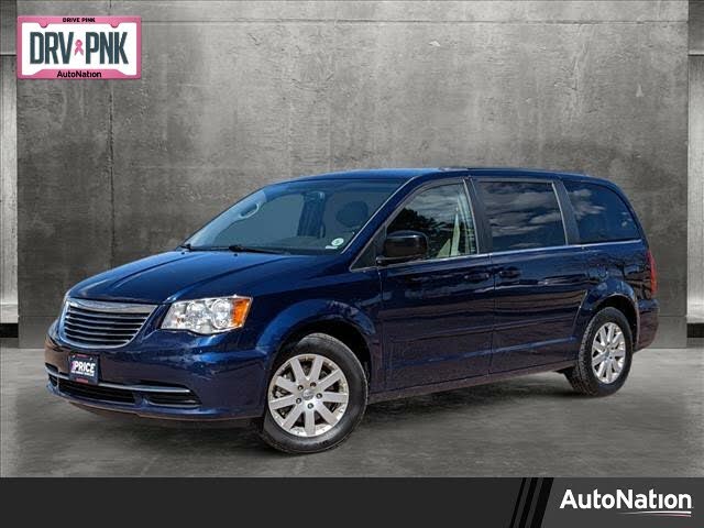 2016 Chrysler Town & Country LX FWD