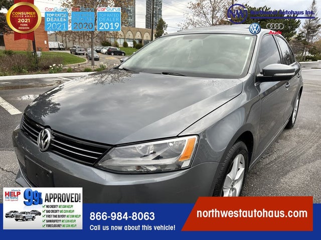 Volkswagen Jetta SE with Connectivity and Sunroof 2014
