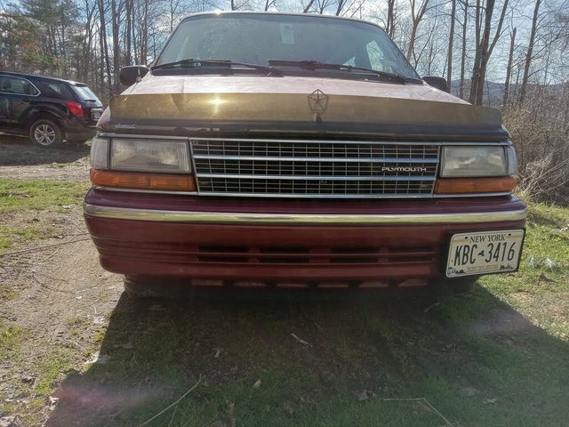 1991 Plymouth Voyager SE