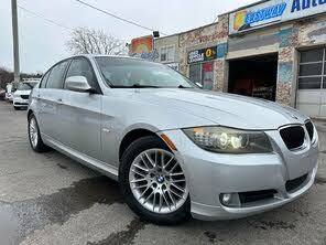 BMW 3 Series 328i Sedan RWD