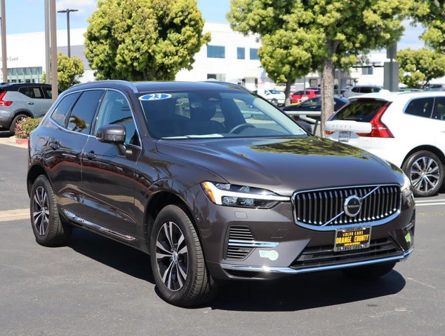 2023 Volvo XC60 Recharge T8 Core Bright Theme eAWD