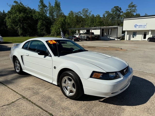 2004 Ford Mustang Coupe RWD