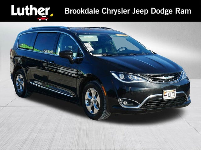 2018 Chrysler Pacifica Hybrid Touring L FWD