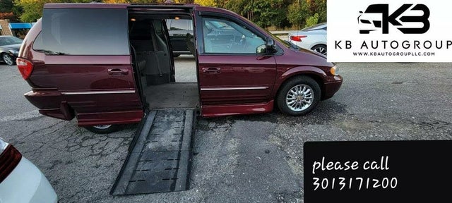 2002 Chrysler Town & Country Limited LWB FWD