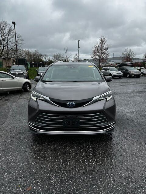 2021 Toyota Sienna Platinum 7-Passenger FWD