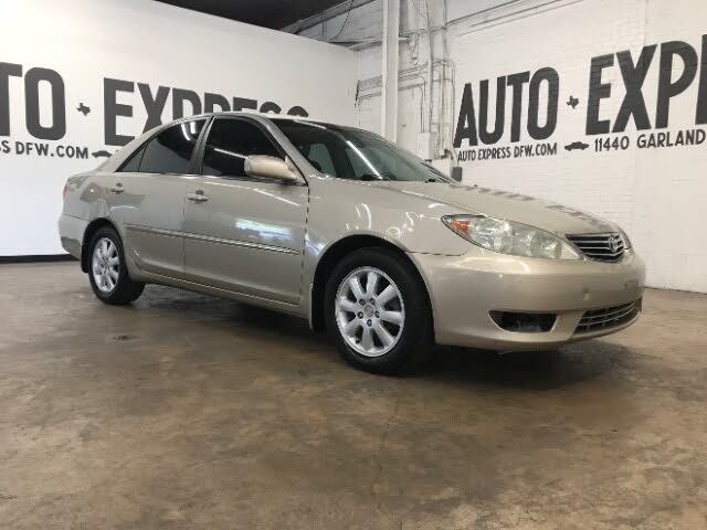2005 Toyota Camry XLE FWD