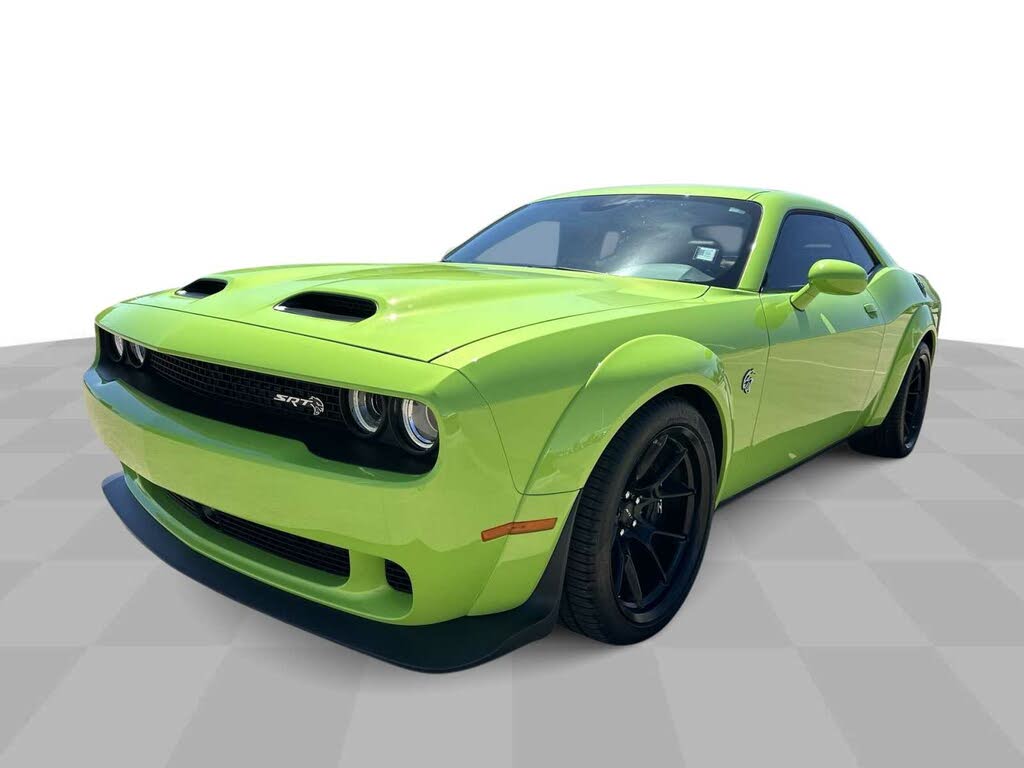 2023 dodge challenger srt hellcat verde