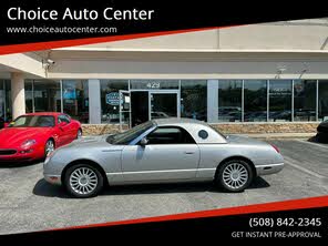 Ford Thunderbird Deluxe RWD